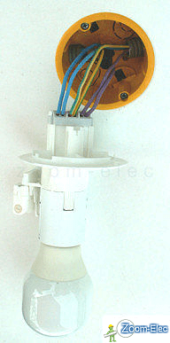 Raccordement d’un boîtier DCL avec repiquage vers un second point lumineux
Raccordement d’un boîtier DCL avec repiquage vers un second point lumineux dans un circuit d’interrupteur simple allumage.